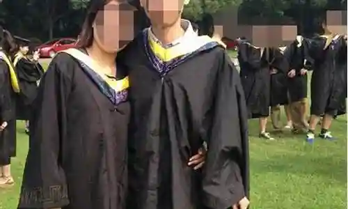 非常欢迎大家参与这个学士搭配什么阵容好问题集合的探讨。我将以开放的心态回答每个问题，并尽量给出多样化的观点和角度，以期能够启发大家的思考。
