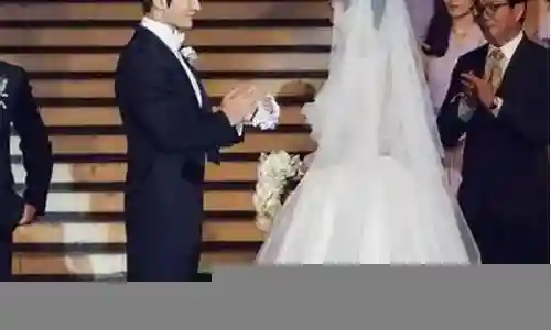 在这个数字化的时代，明星求婚阵容搭配女的更新速度越来越快。今天，我将和大家分享关于明星求婚阵容搭配女的今日更新，让我们一起跟上时代的步伐。