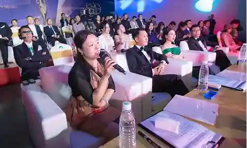 在接下来的时间里，我将尽力回答大家关于创业美女导师阵容搭配的问题，希望我的解答能够给大家带来一些思考。关于创业美女导师阵容搭配的话题，我们开始讲解吧。