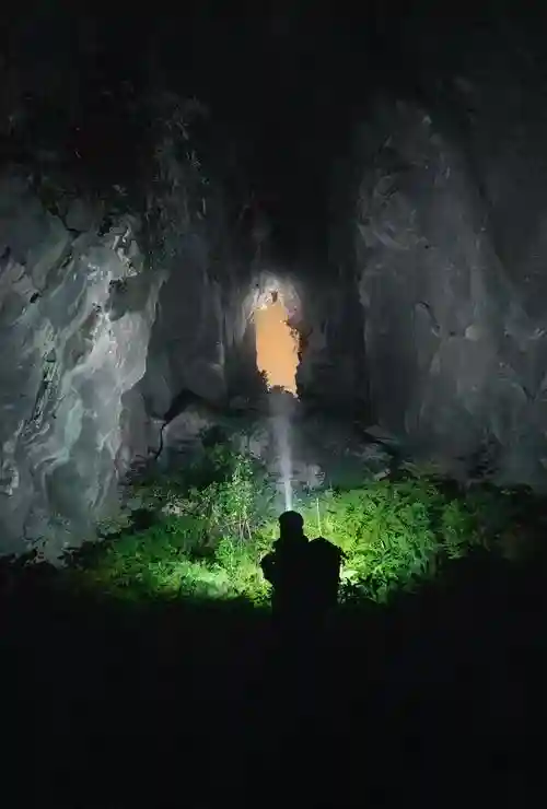 隐秘的山洞图文全攻略