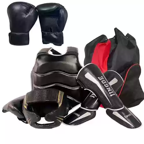 男散打武器拳套还是臂铠，男散打可以带臂铠吗